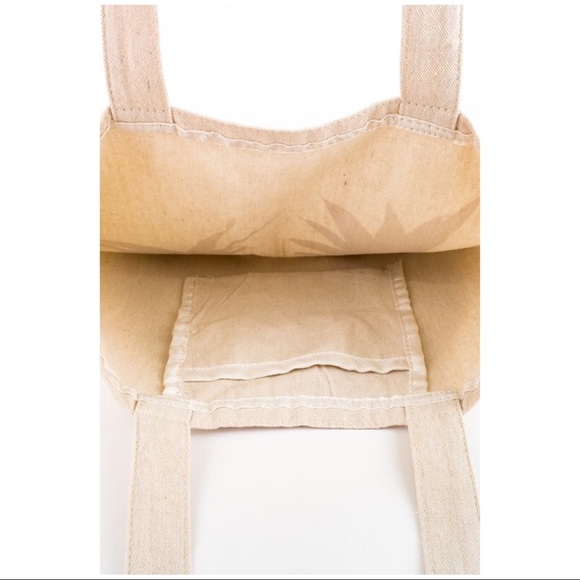 SOLD OUT - Picture 4 of 5